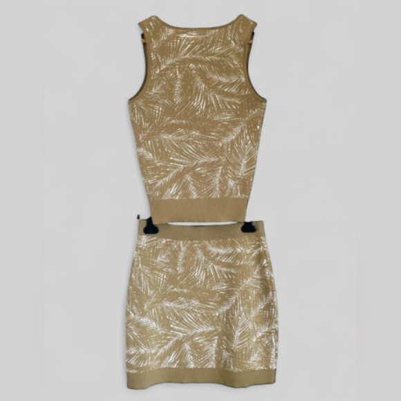 Michael Kors Two Piece Knit Set Tank Top And Skirt In Khaki & White Size L NWT - Picture 8 of 9